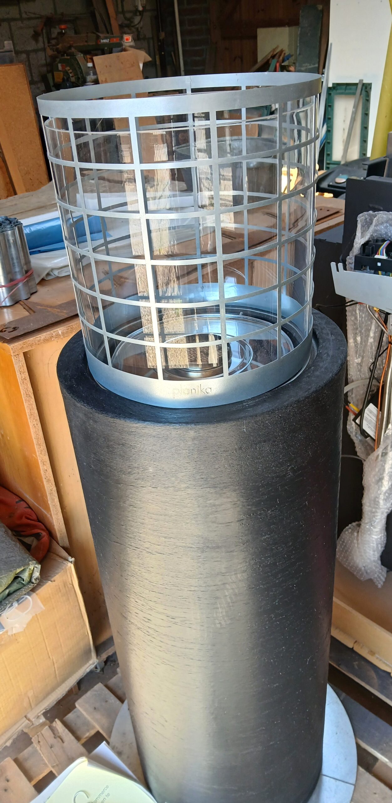 Uitverkoop Planika Binnenhaard/ Terrasverwarmer model Totem op Bio-Ethanol - Afbeelding 4