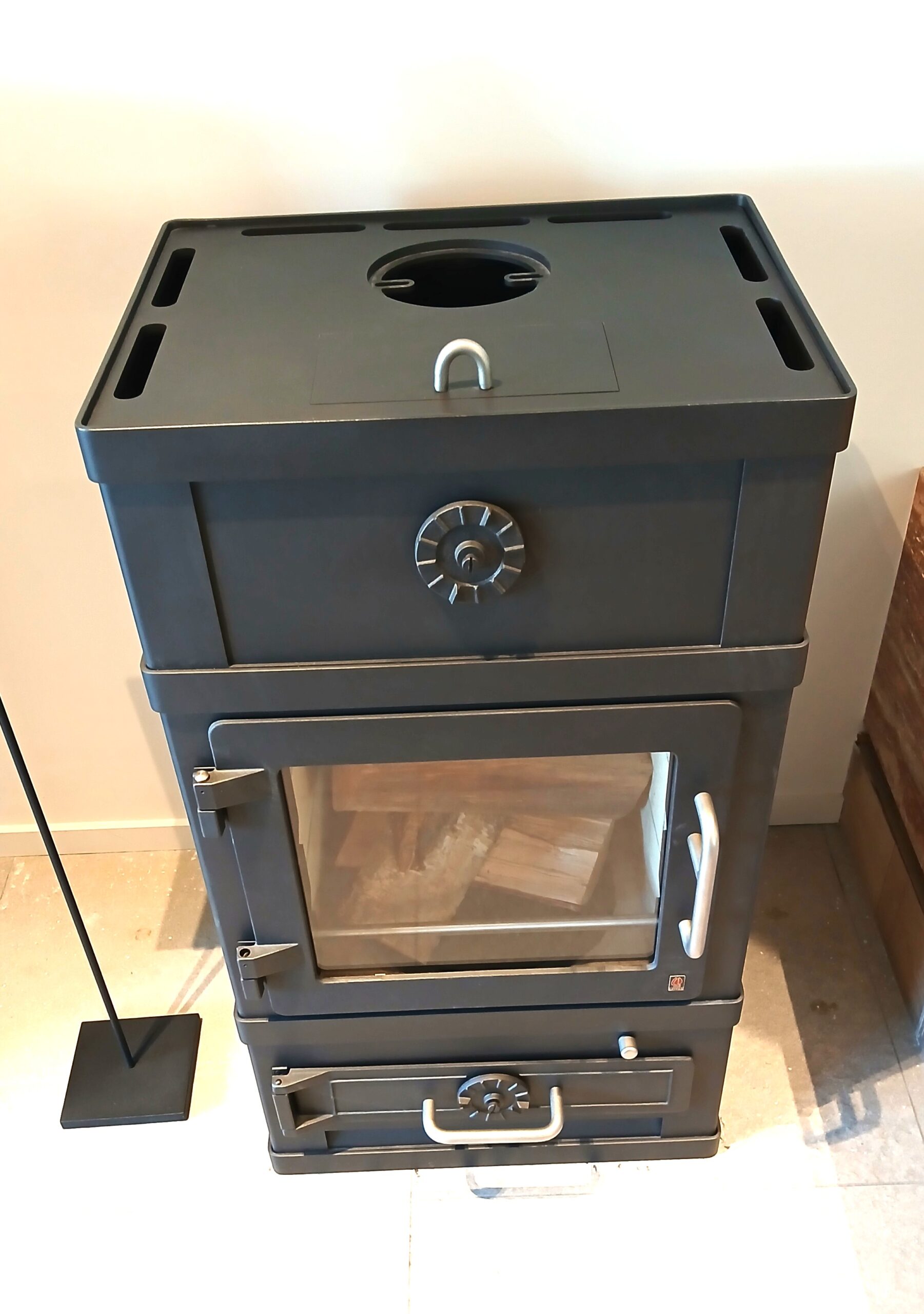 Robuuste Deense Houtkachel van Lotus model 2060 - Afbeelding 3