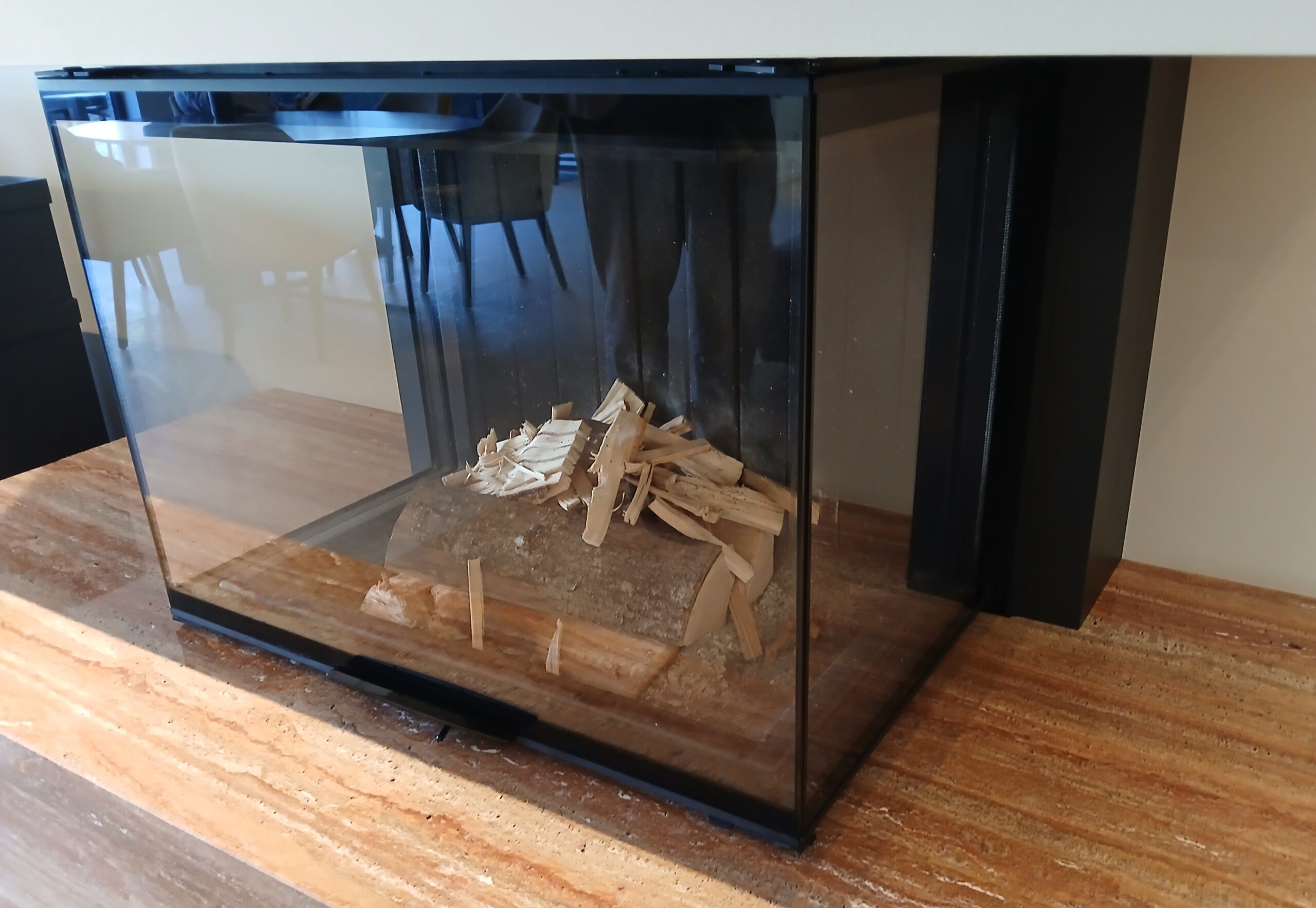 Topper 3-zijdige Zwitserse inbouw houthaard type RIII van Rüegg - Afbeelding 4