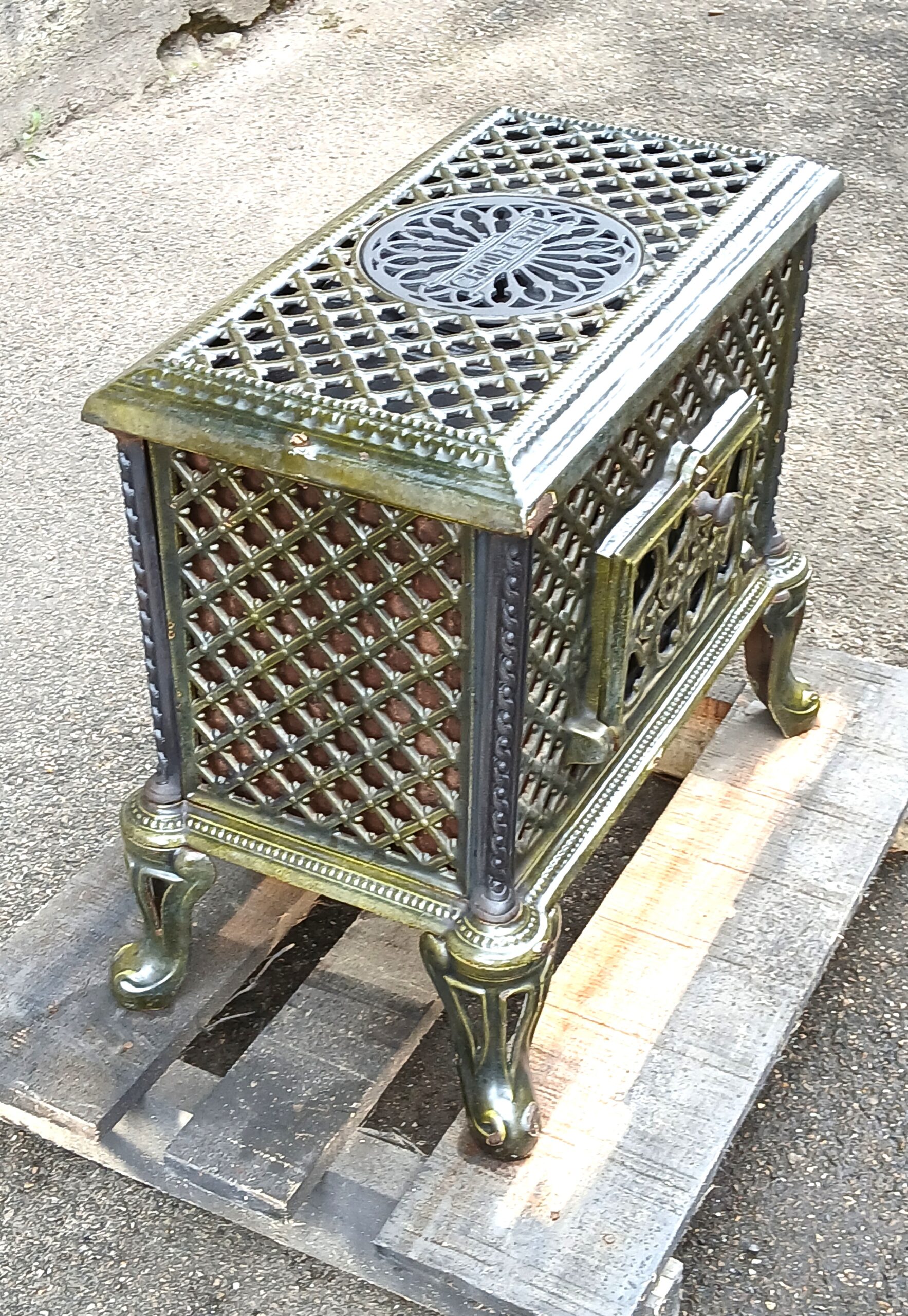 Antiek frans Art Deco Houtkacheltje van Godin met Raam - Afbeelding 2