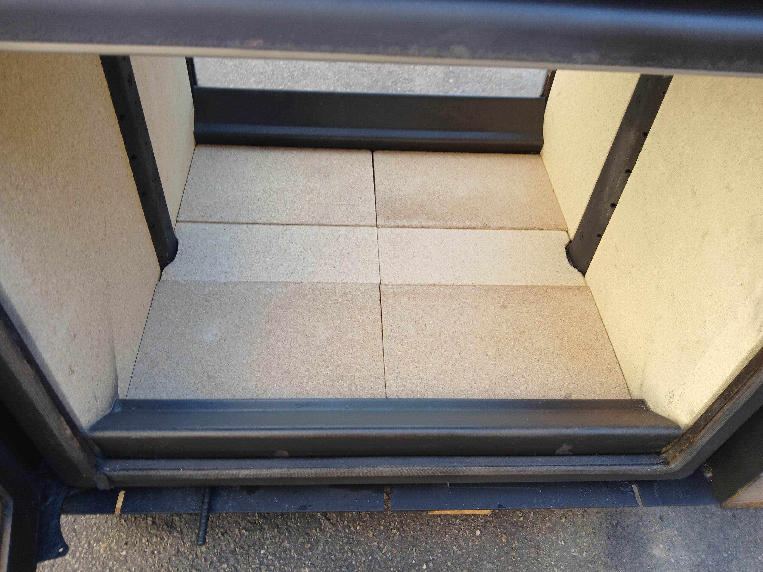 Doorkijk-Tunnel houthaard van Lotus model H 570 T zo goed als nieuw - Afbeelding 3